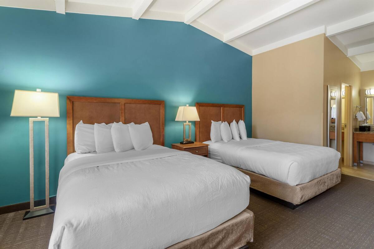 1 bedroom, pillowtop beds, in-room safe, blackout drapes