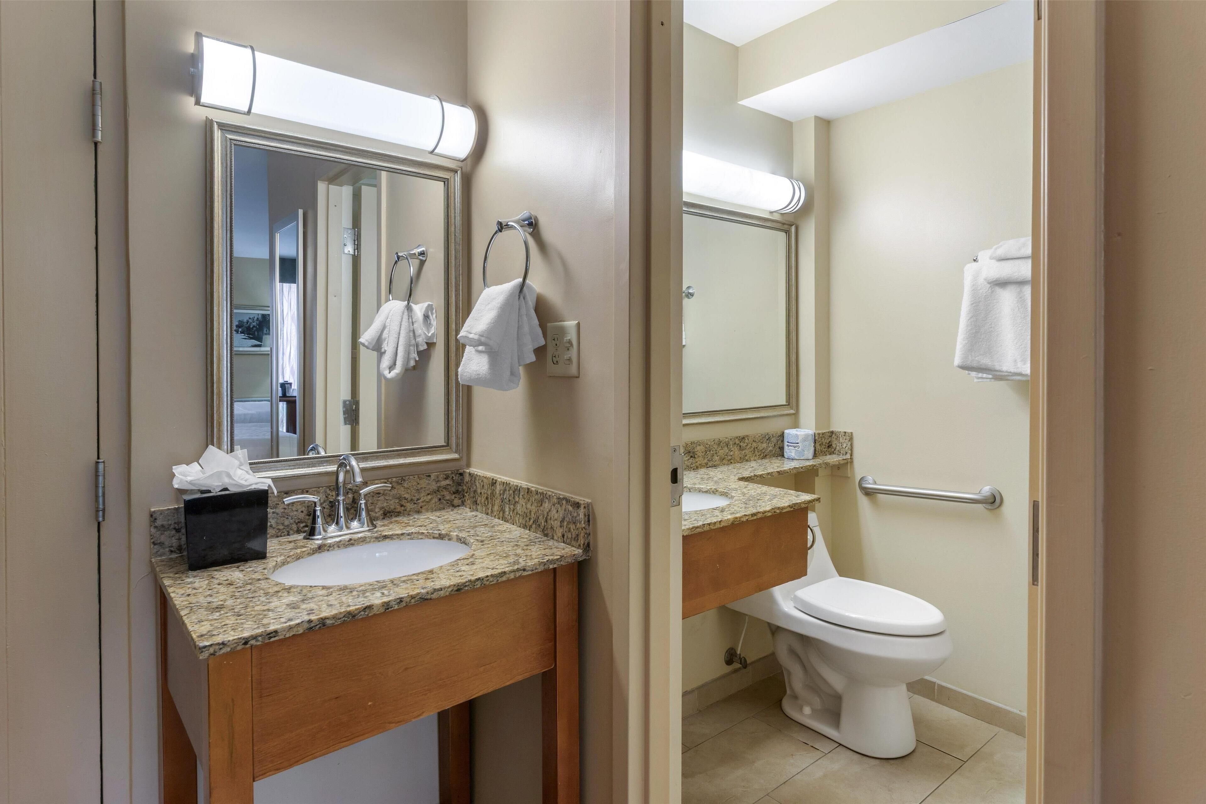 standard room, 2 queen beds, refrigerator & microwave, pool view | bathroom | combined shower/bathtub, free toiletries, hair dryer, towels