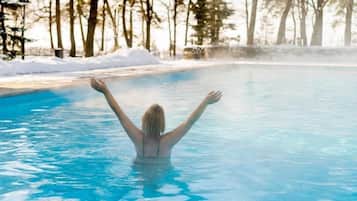 Outdoor pool, pool umbrellas, sun loungers
