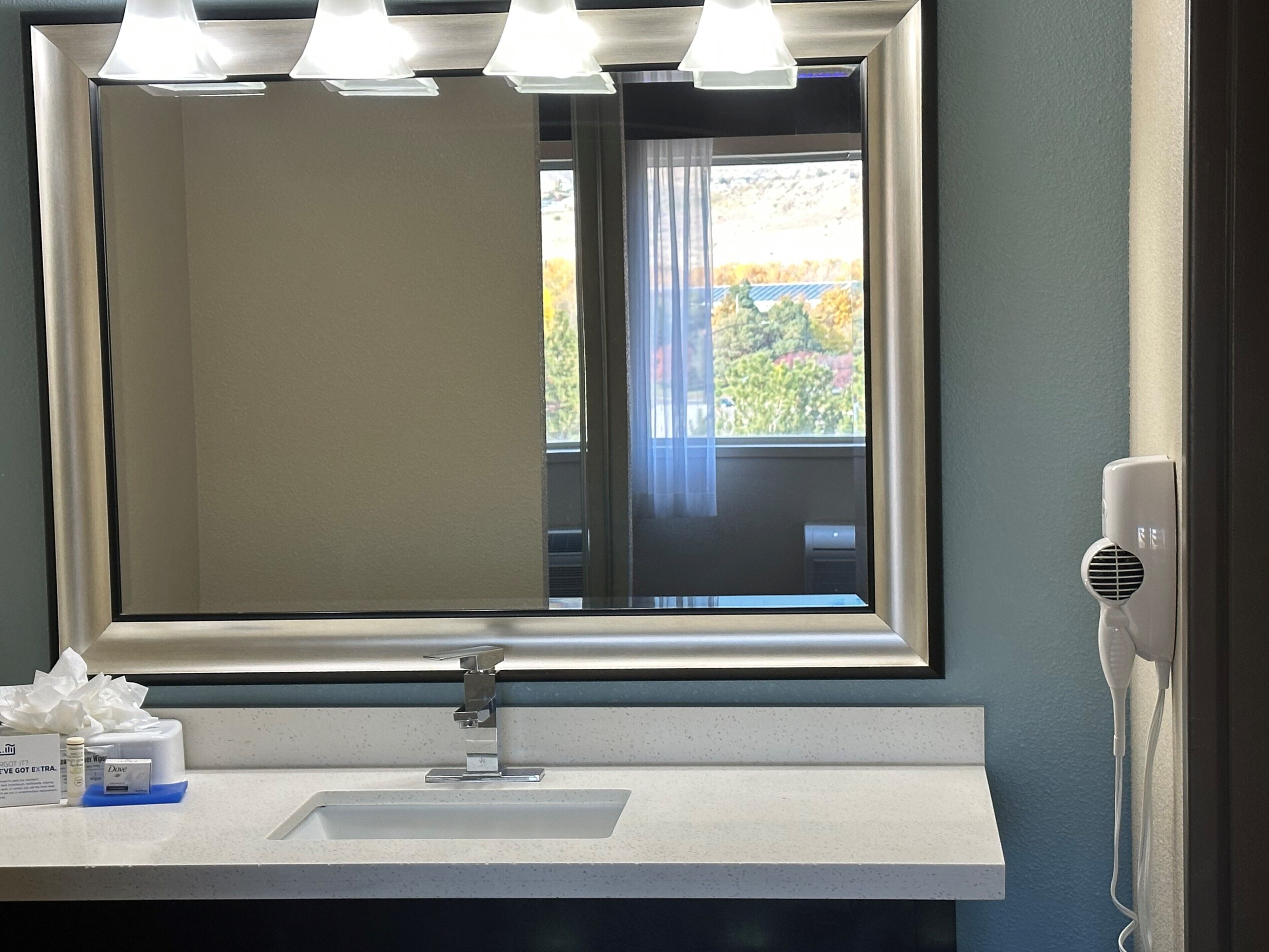 suite, 1 king bed | 1 bedroom, premium bedding, pillow-top beds, desk