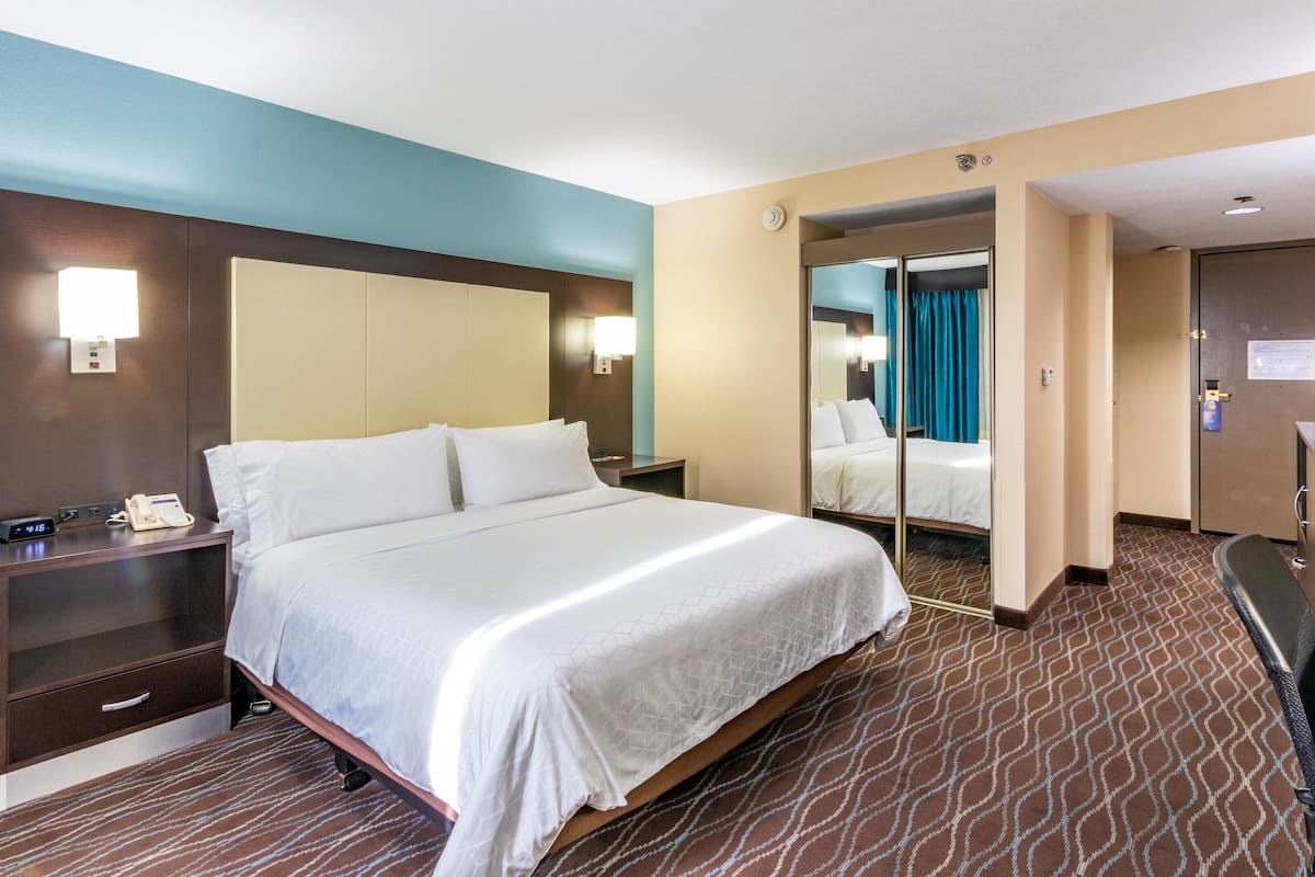 Premium bedding, pillowtop beds, desk, laptop workspace