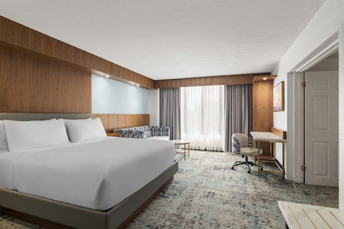Best Western Premier Lakeland North