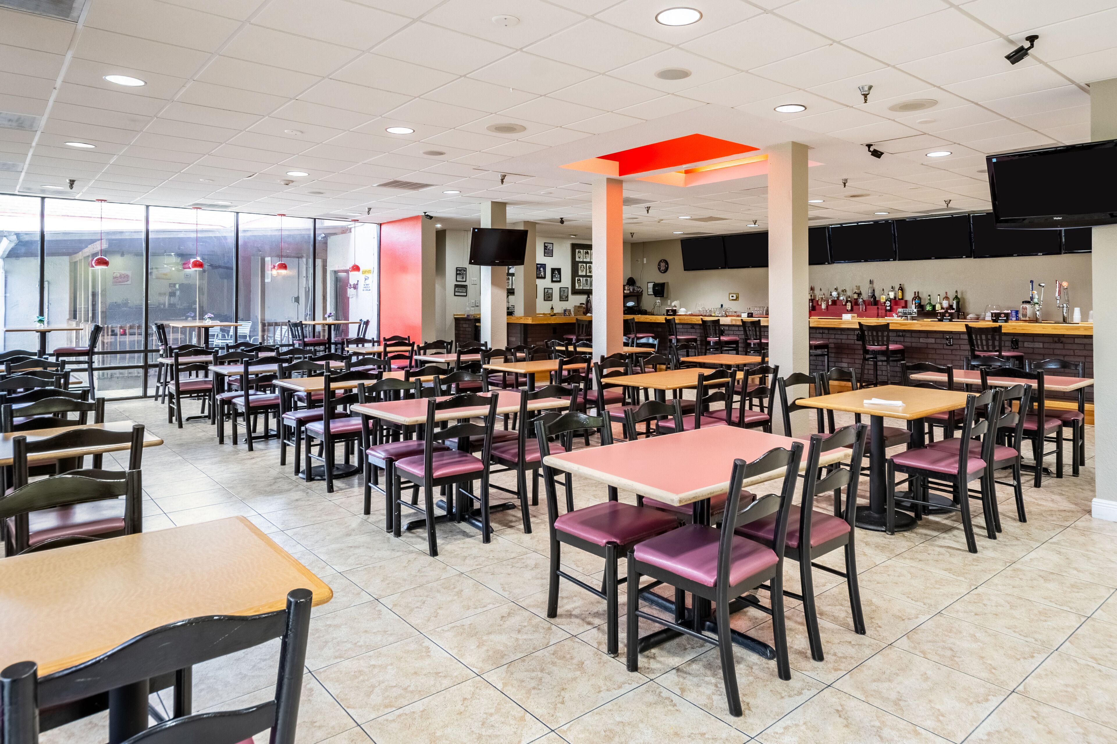 Foto - Lakeland Hotel