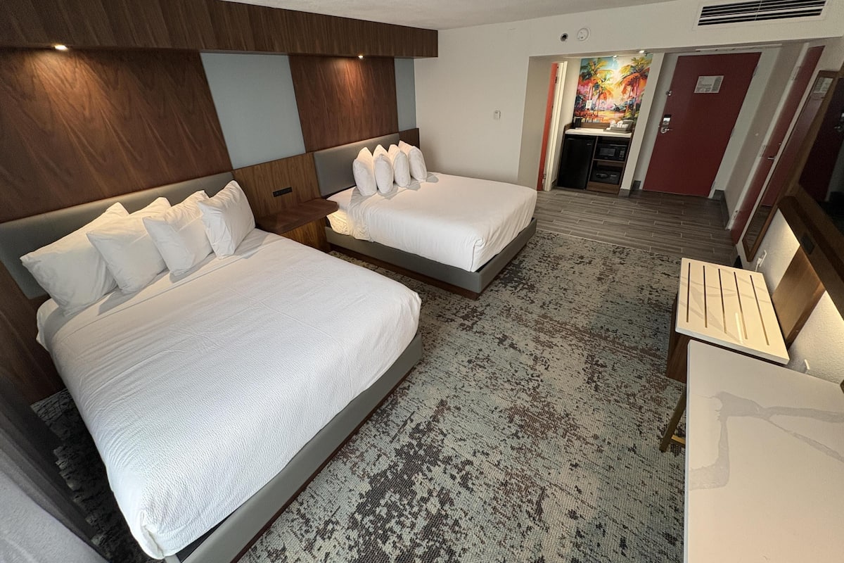 In-room safe, desk, laptop workspace, free WiFi