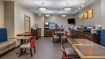 Free daily continental breakfast