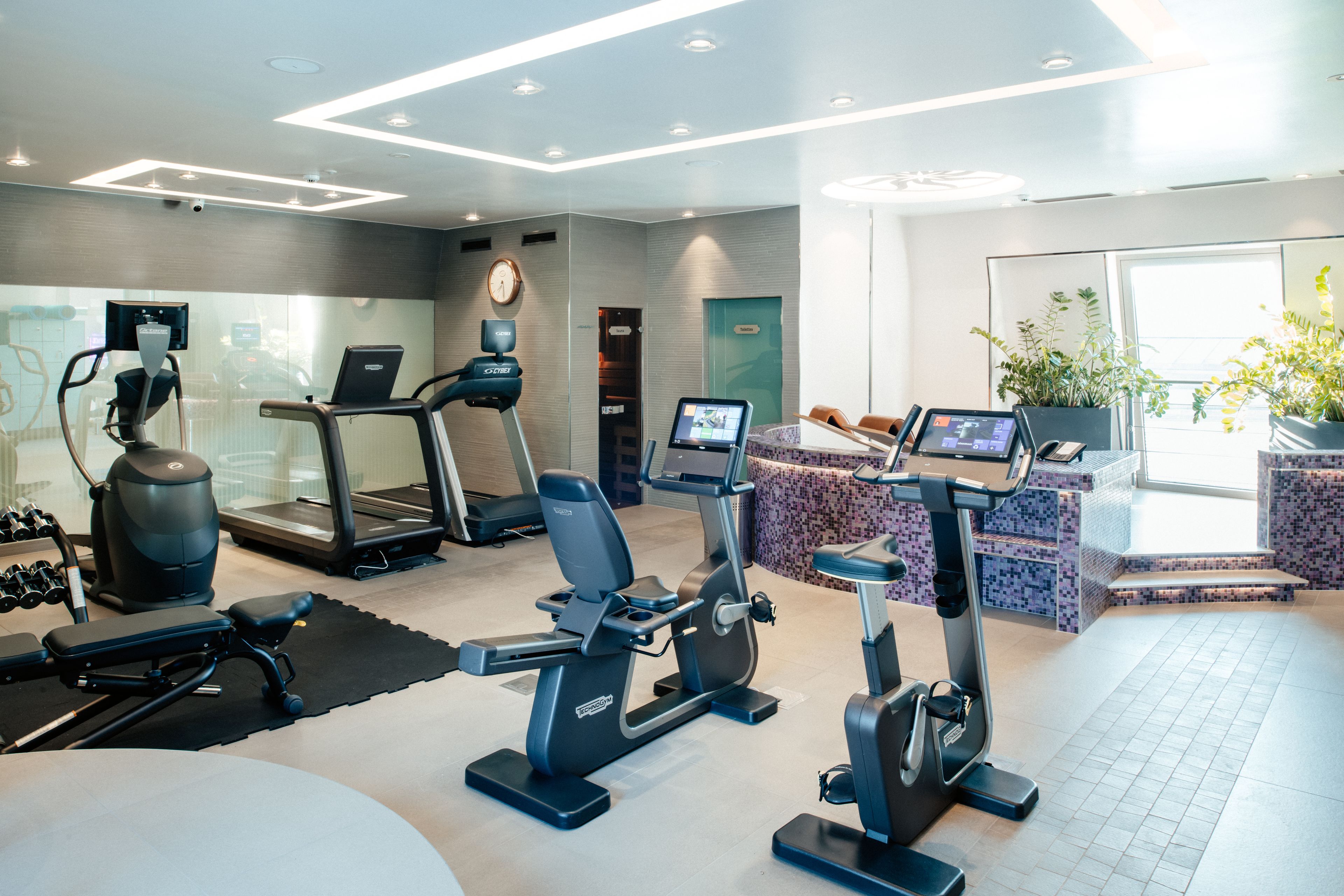 Photo - Grand Hotel Suisse Majestic, Autograph Collection