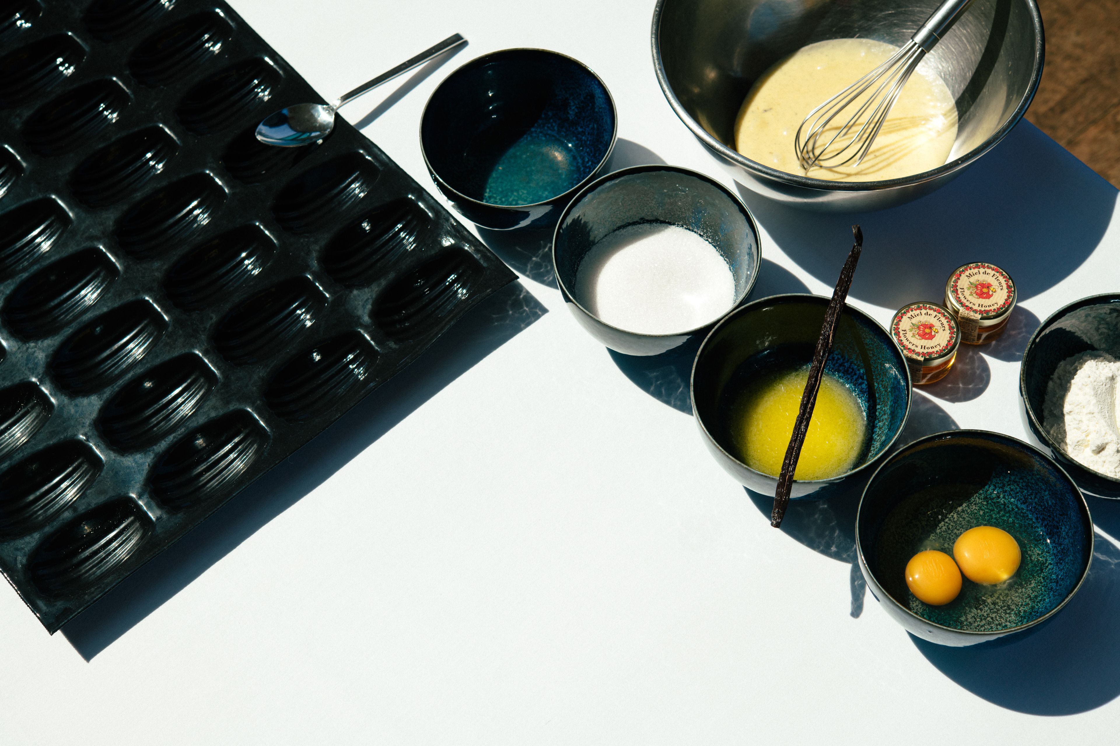 Lunch and dinner served