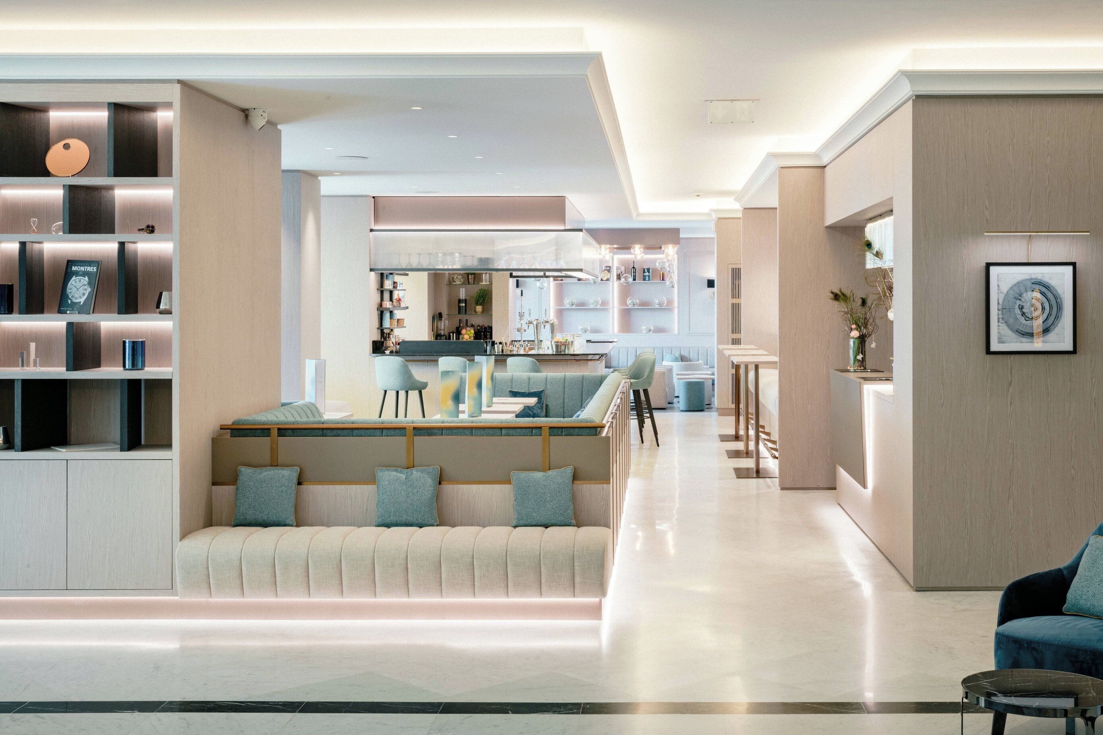 Photo - Grand Hotel Suisse Majestic, Autograph Collection