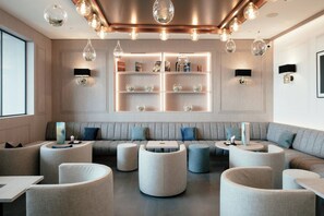 Lounge - Grand Hotel Suisse Majestic, Autograph Collection (Montreux)