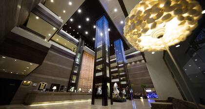 Regal Riverside Hotel