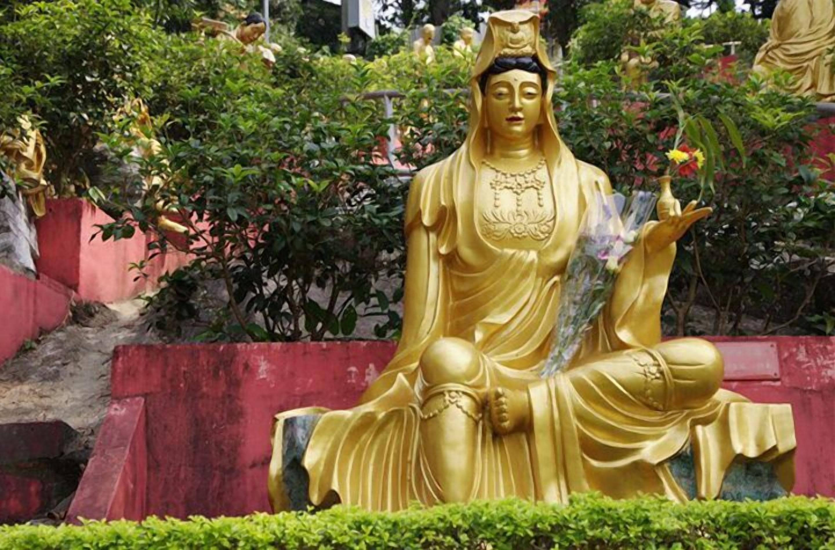 Photo - Regal Riverside Hotel