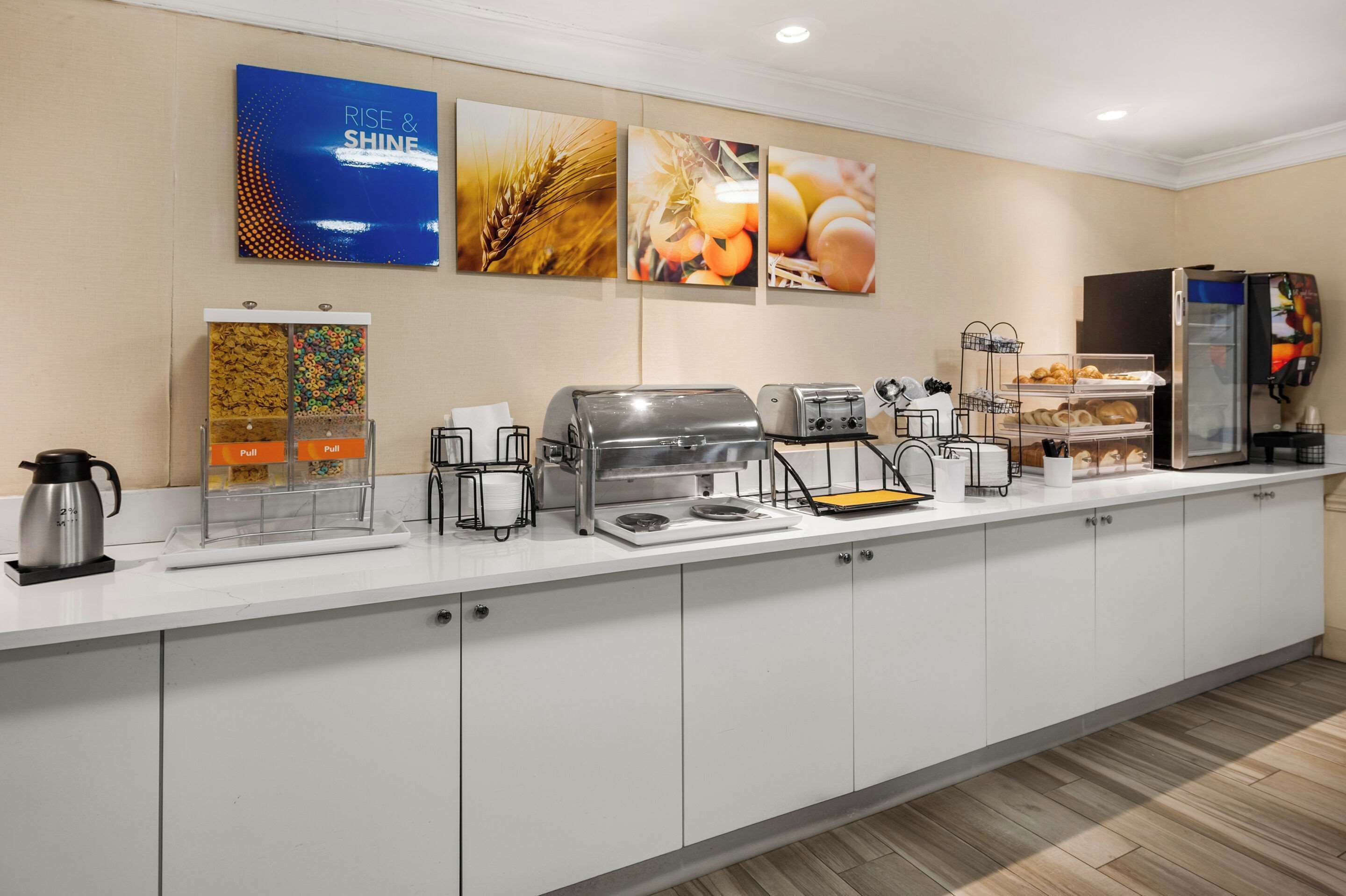 Free daily buffet breakfast