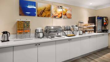 Petit déjeuner buffet compris tous les jours