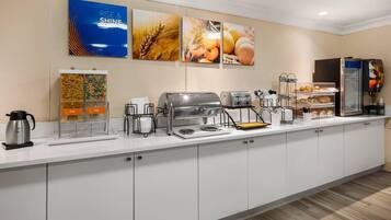 Free daily buffet breakfast