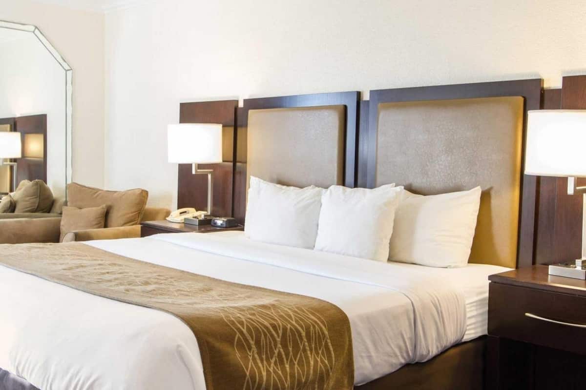 In-room safe, desk, laptop workspace, blackout drapes
