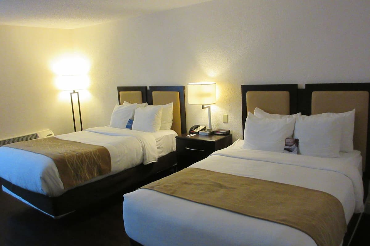 In-room safe, desk, laptop workspace, blackout drapes
