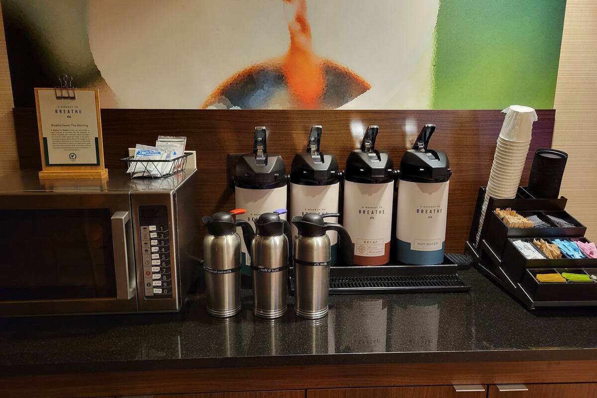 free continental breakfast