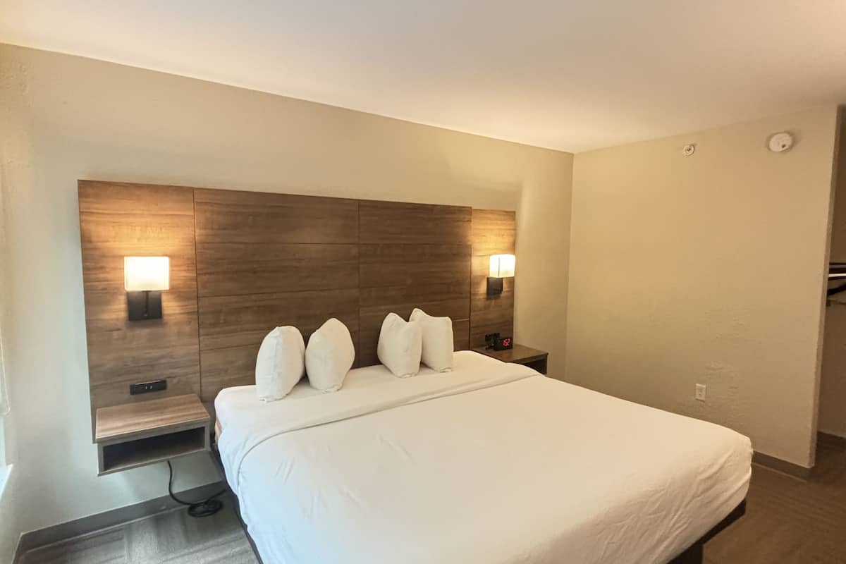 desk, blackout curtains, iron/ironing board, free wifi