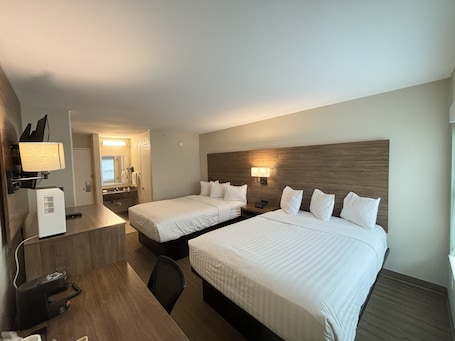 Desk, blackout drapes, iron/ironing board, free WiFi