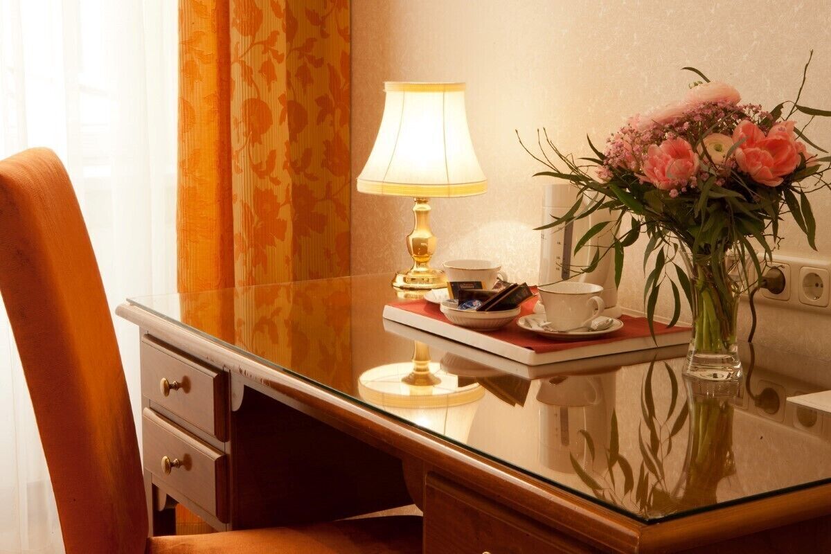 superior double room | minibar, in-room safe, blackout curtains, free wifi
