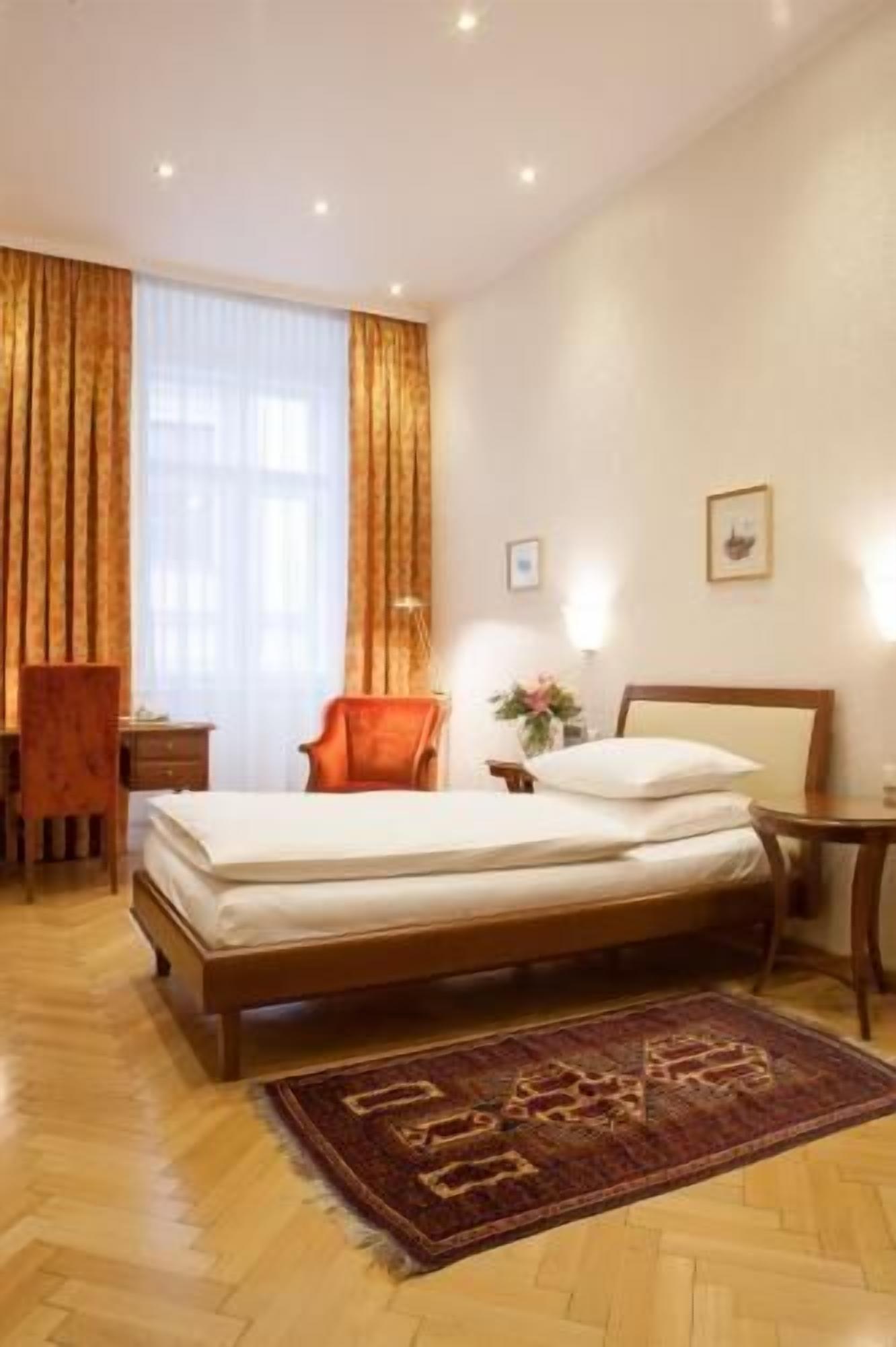 Minibar, in-room safe, blackout drapes, free WiFi