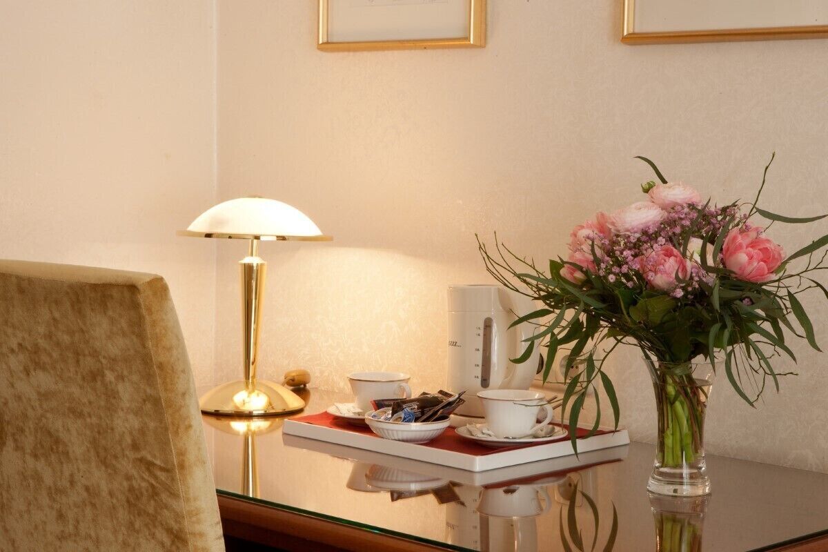 superior double room | minibar, in-room safe, blackout curtains, free wifi