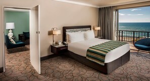 Suite | In-room safe, desk, laptop workspace, iron/ironing board