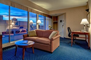Suite, 1 Queen Bed, Non Smoking, Jetted Tub (Living Room;with Sofabed) | Living area
