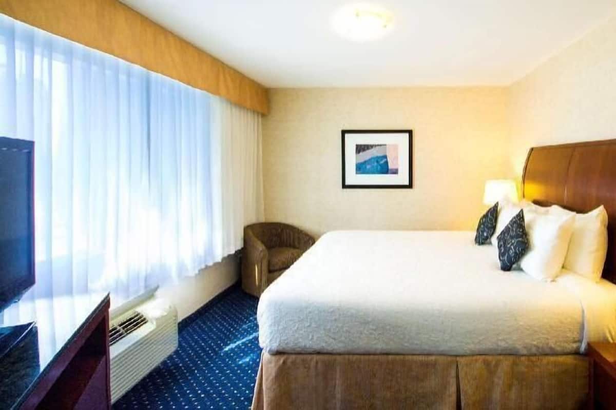 Ropa de cama de alta calidad y camas con pillow-top