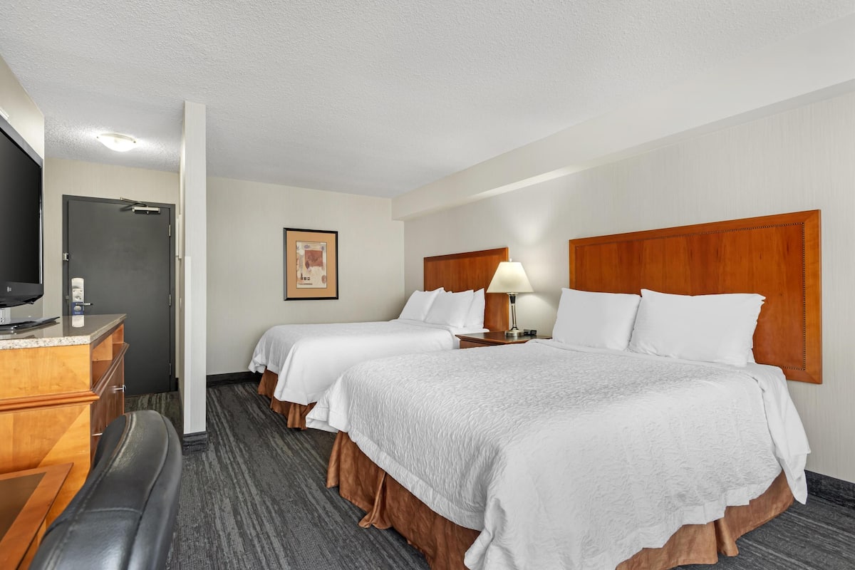 Standard Room, 2 Queen Beds, Non Smoking, Kitchenette | 2 bedrooms, premium bedding, pillow-top beds, in-room safe