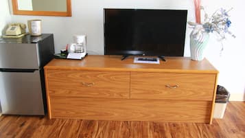 Standard Suite, 2 Bedrooms | Iron/ironing board, free cribs/infant beds, rollaway beds, free WiFi