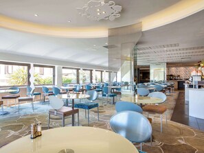 Buffet déjeuner (22 EUR par personne)