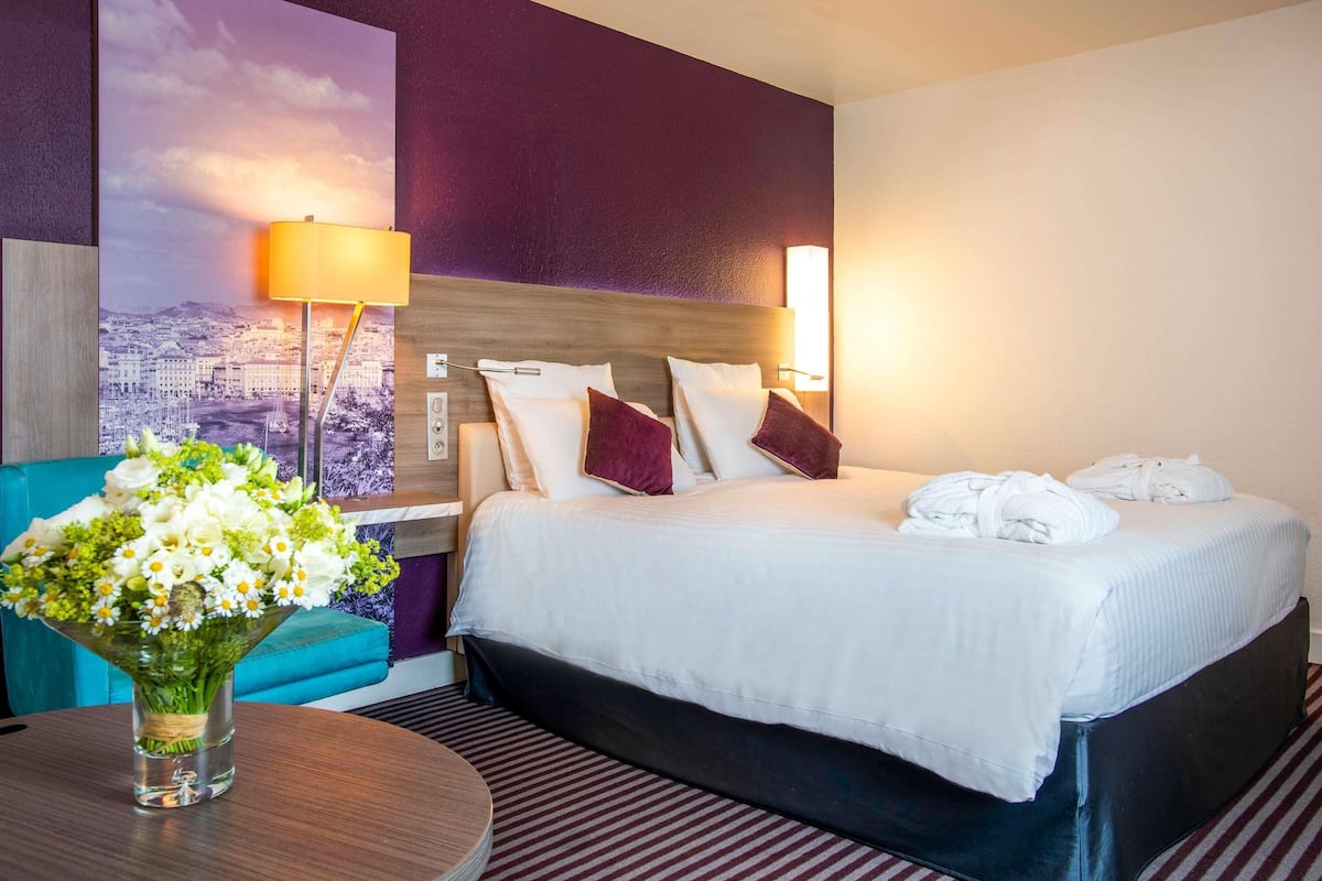 Privilege, Chambre Double, 1 lit double | Literie de qualité supérieure, minibar, coffres-forts dans les chambres