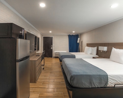 Economy Suites Springfield - Extended Stay