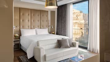 Suite panoramica, 1 letto king (View) | Biancheria da letto di alta qualità, copriletto in piuma, minibar