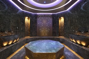 Salle de soins pour les couples, sauna, bain de vapeur, bain turc/hammam