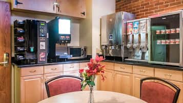 Free daily continental breakfast