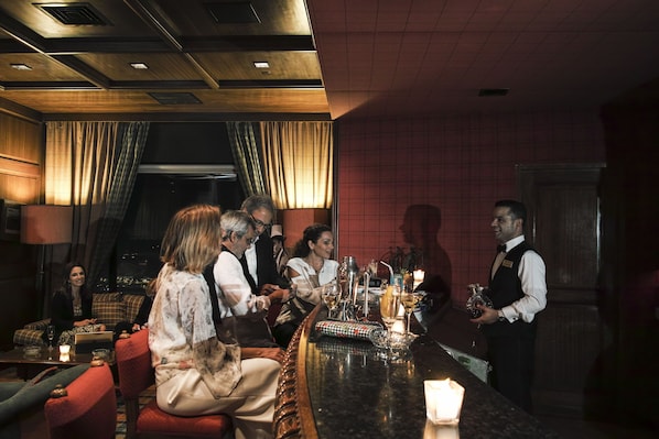 5 bars-salons, piano bar, bar Ă cocktail