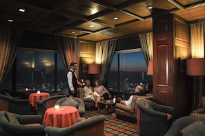 5 bars-salons, piano bar, bar Ă cocktail