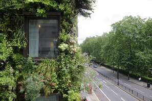 Exterior - The Athenaeum Hotel & Residences (London)