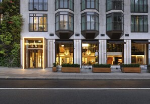 Exterior - The Athenaeum Hotel & Residences (London)