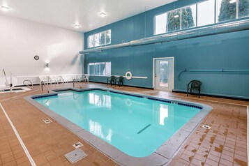 Indendørs pool