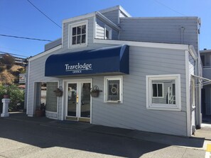 Front of property - Travelodge by Wyndham Mill Valley/Sausalito (Mill Valley)