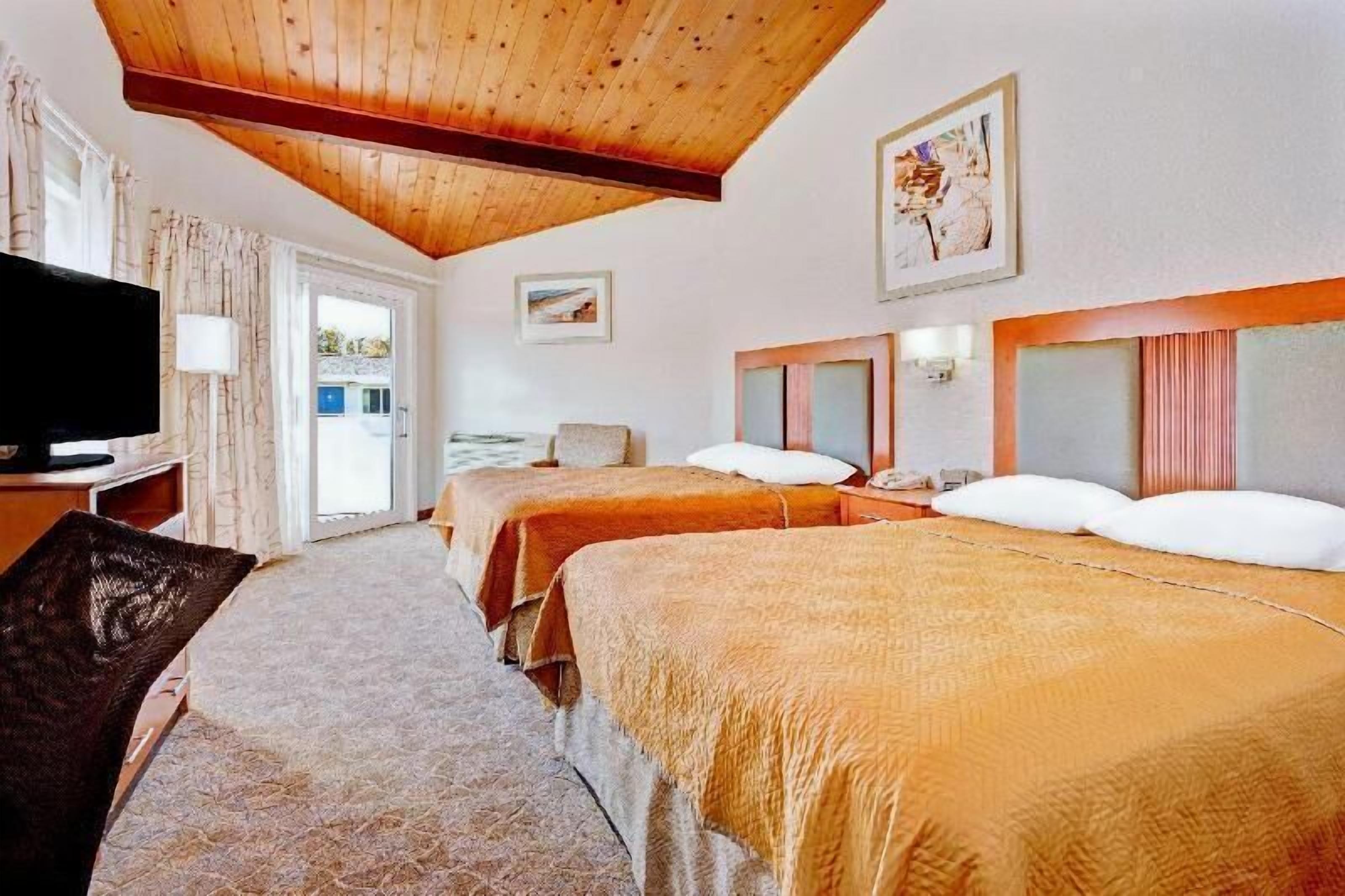 In-room safe, desk, iron/ironing board, free cribs/infant beds