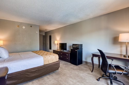 SureStay Plus Hotel by Best Western Durham Medical Center