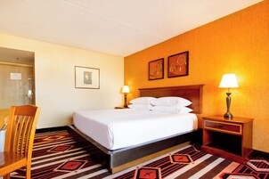 Roupas de cama premium, cofres nos quartos, individualmente decorados