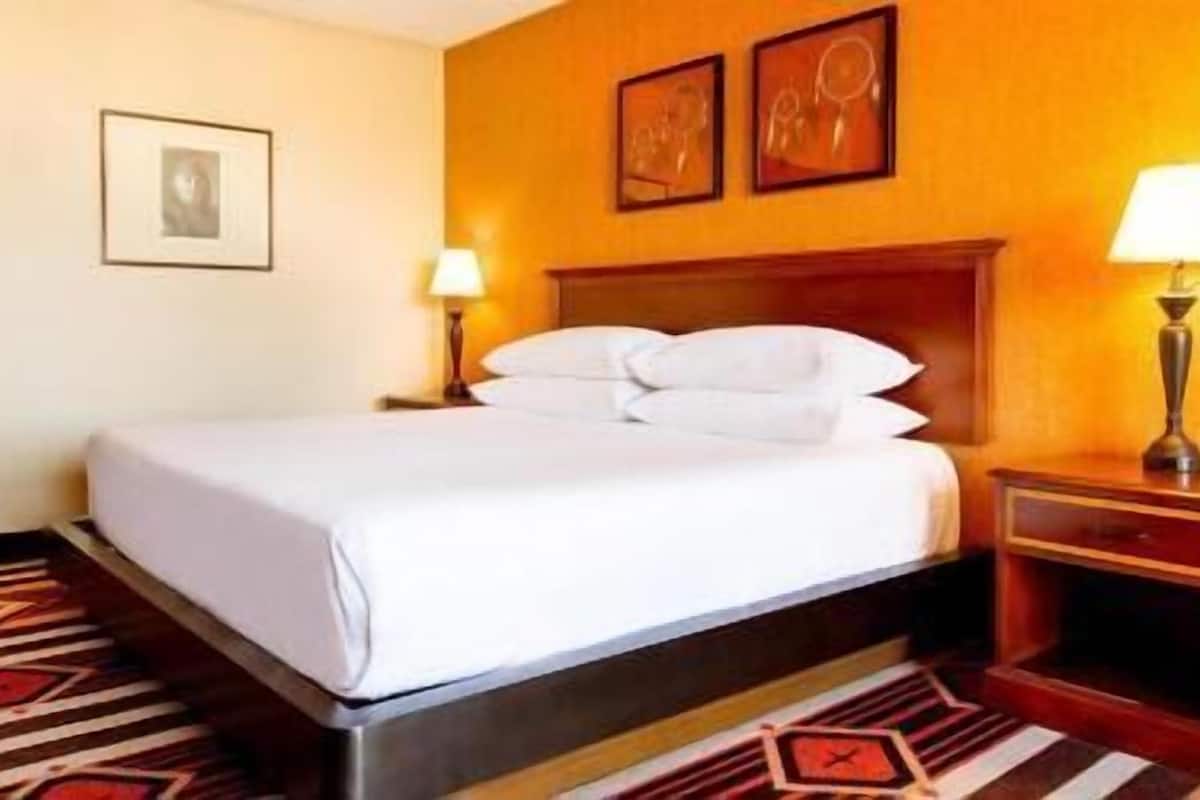 Premium bedding, in-room safe, individually decorated, desk