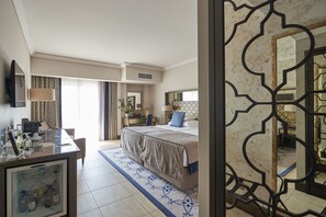 Premium Family Room - Connecting Rooms | 1 chambre, minibar, coffre-fort, système d’insonorisation