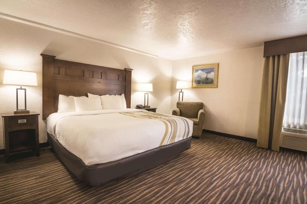 Premium bedding, pillowtop beds, desk, blackout drapes