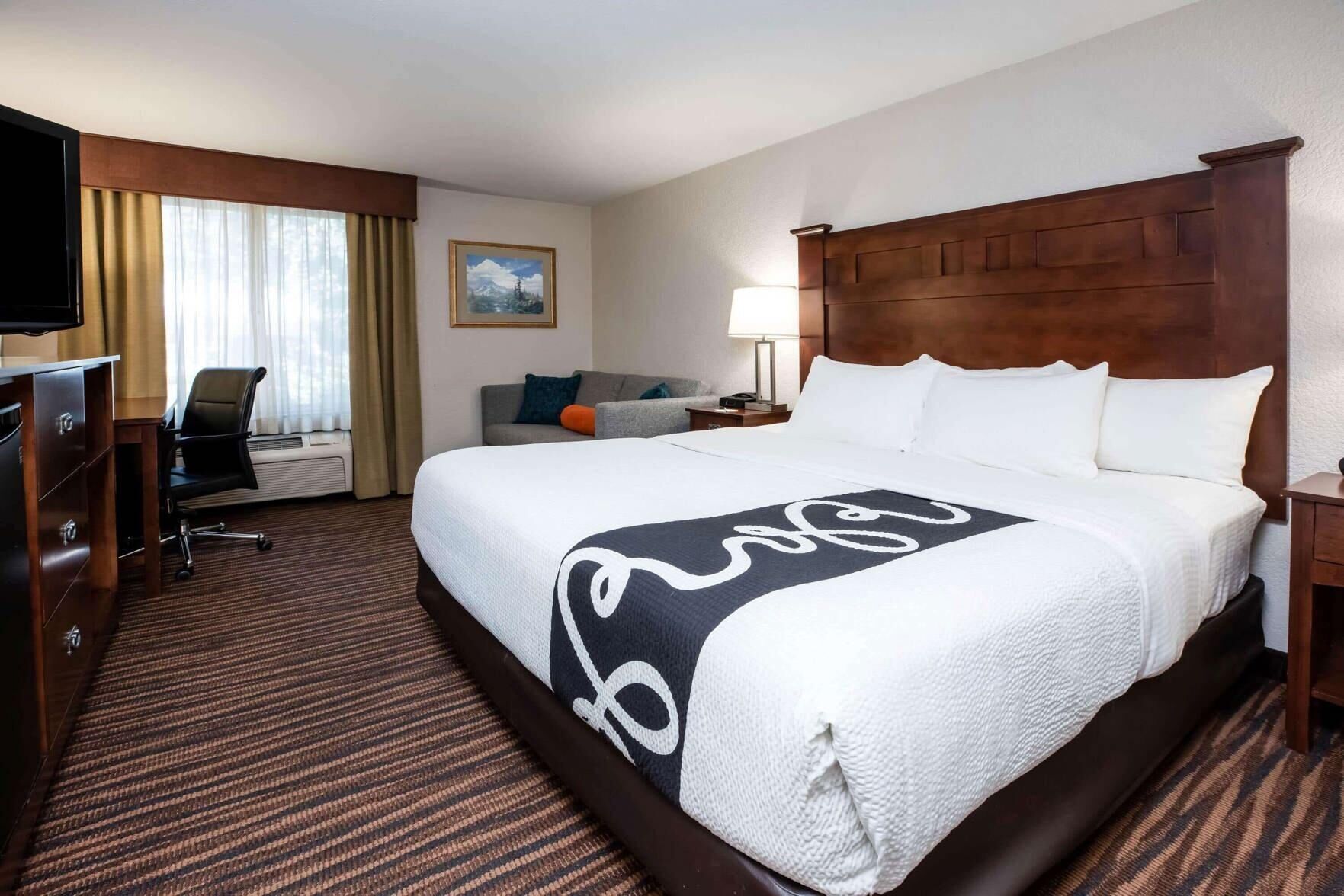 Premium bedding, pillowtop beds, desk, blackout drapes